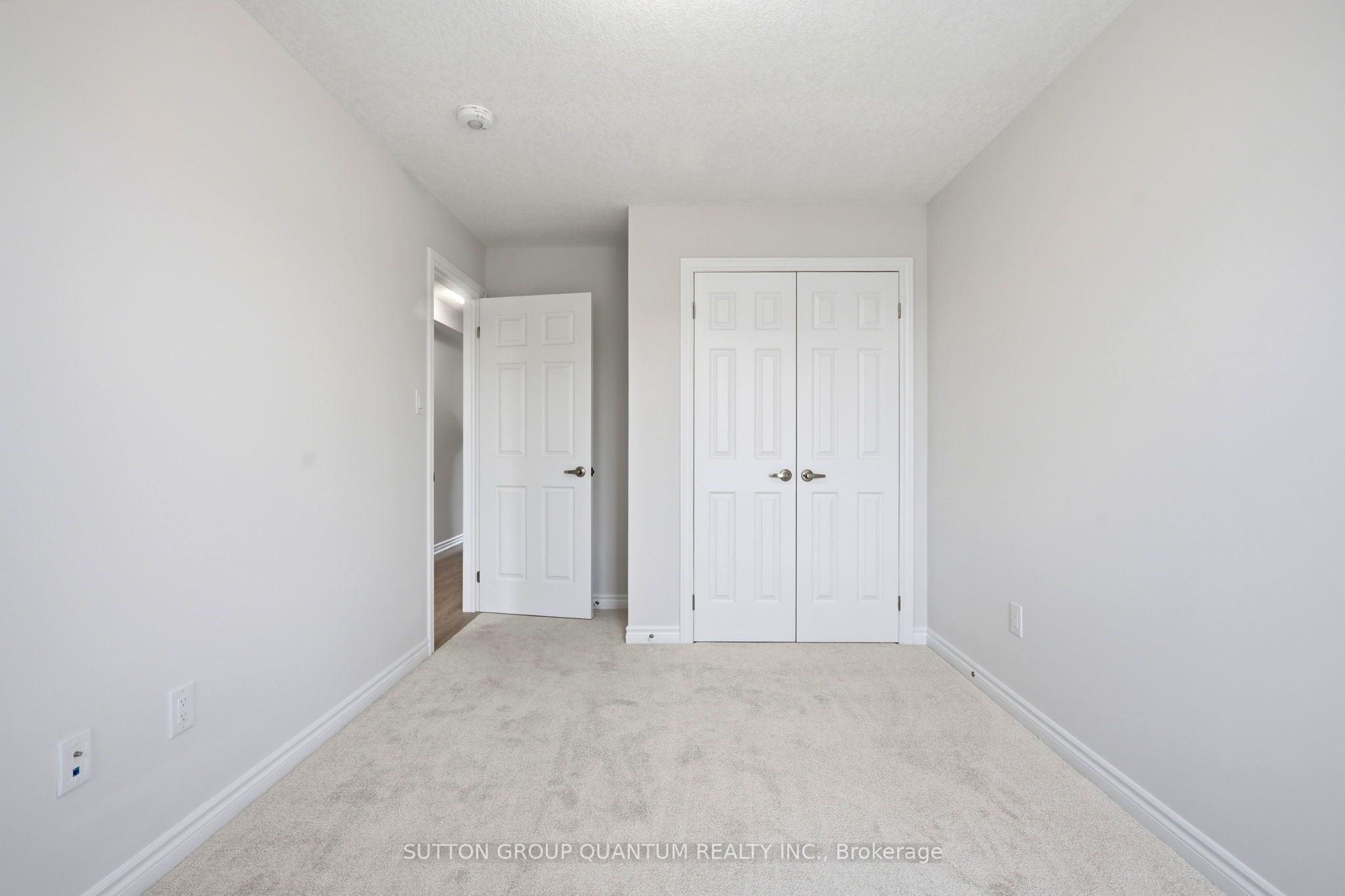 677 Park Road N 70 Property Photo 31