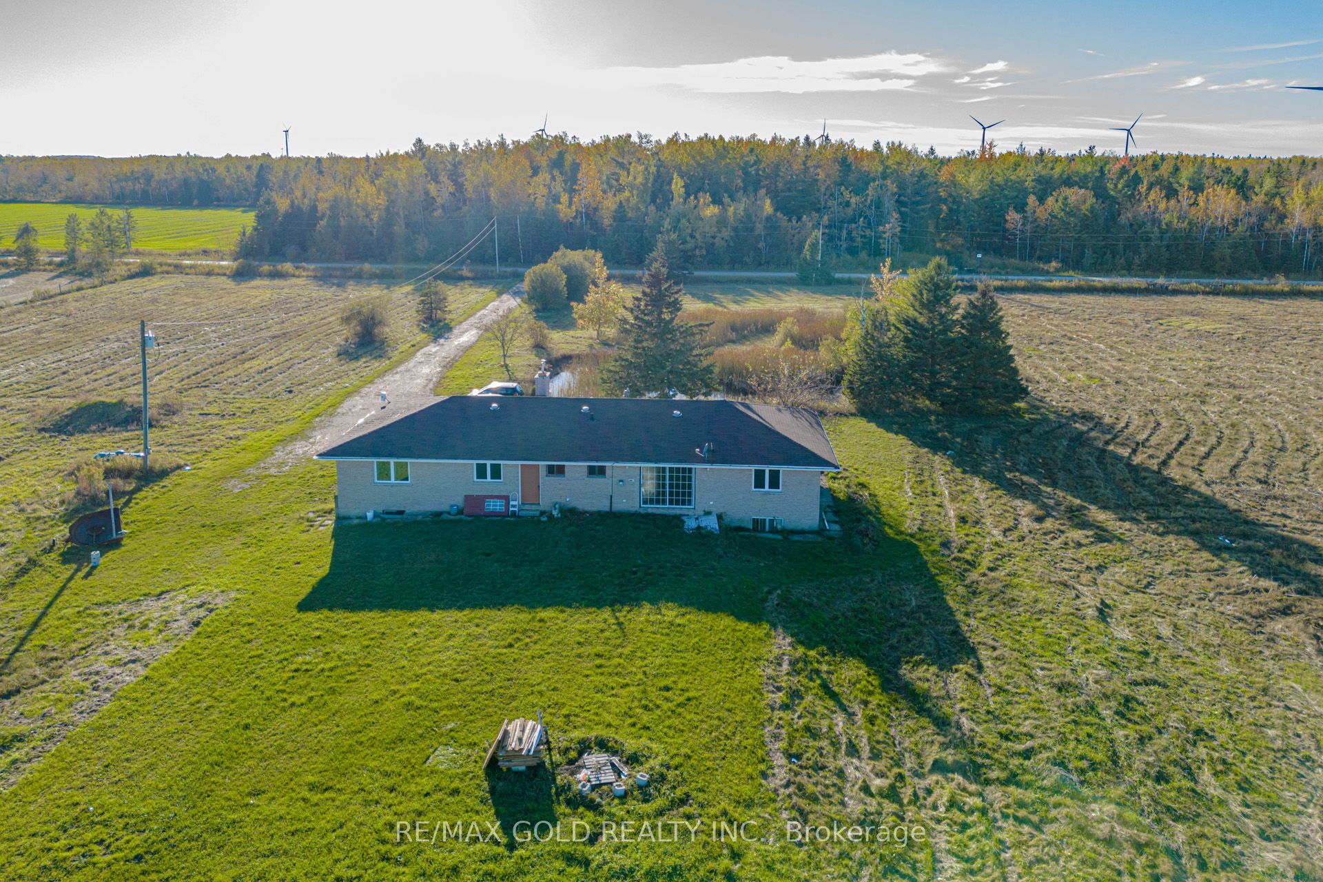 255505 9th Line Property Photo 13