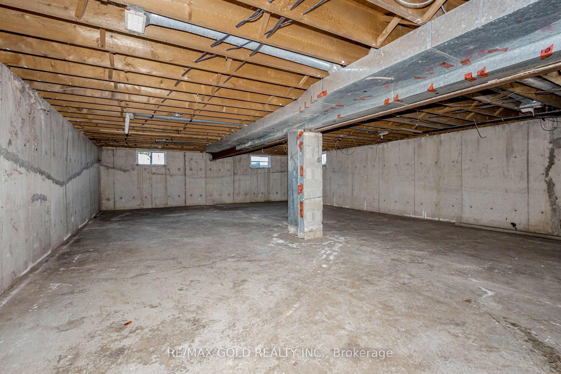 255505 9th Line Property Photo 20
