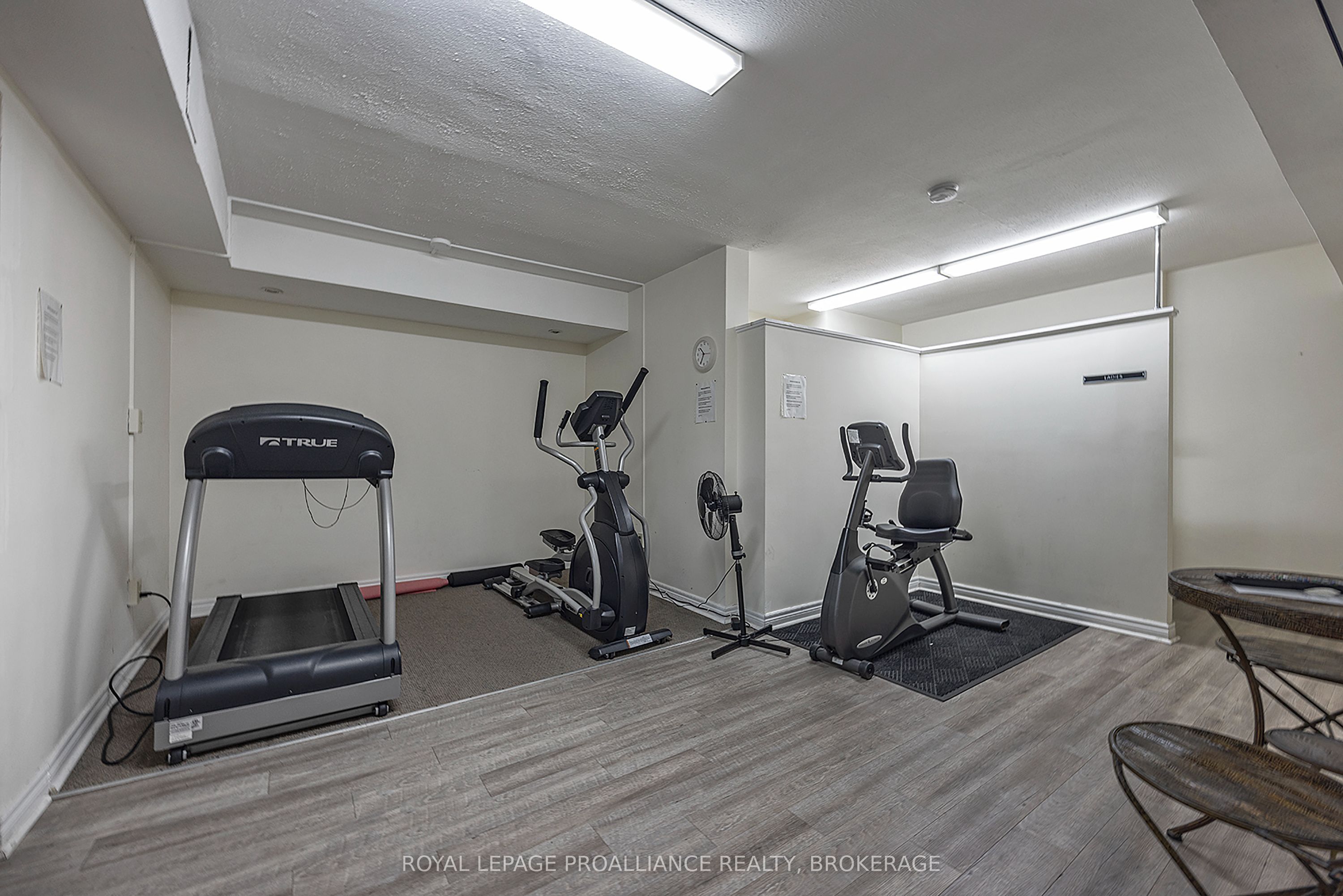 2 Mowat Avenue 806 Property Photo 11