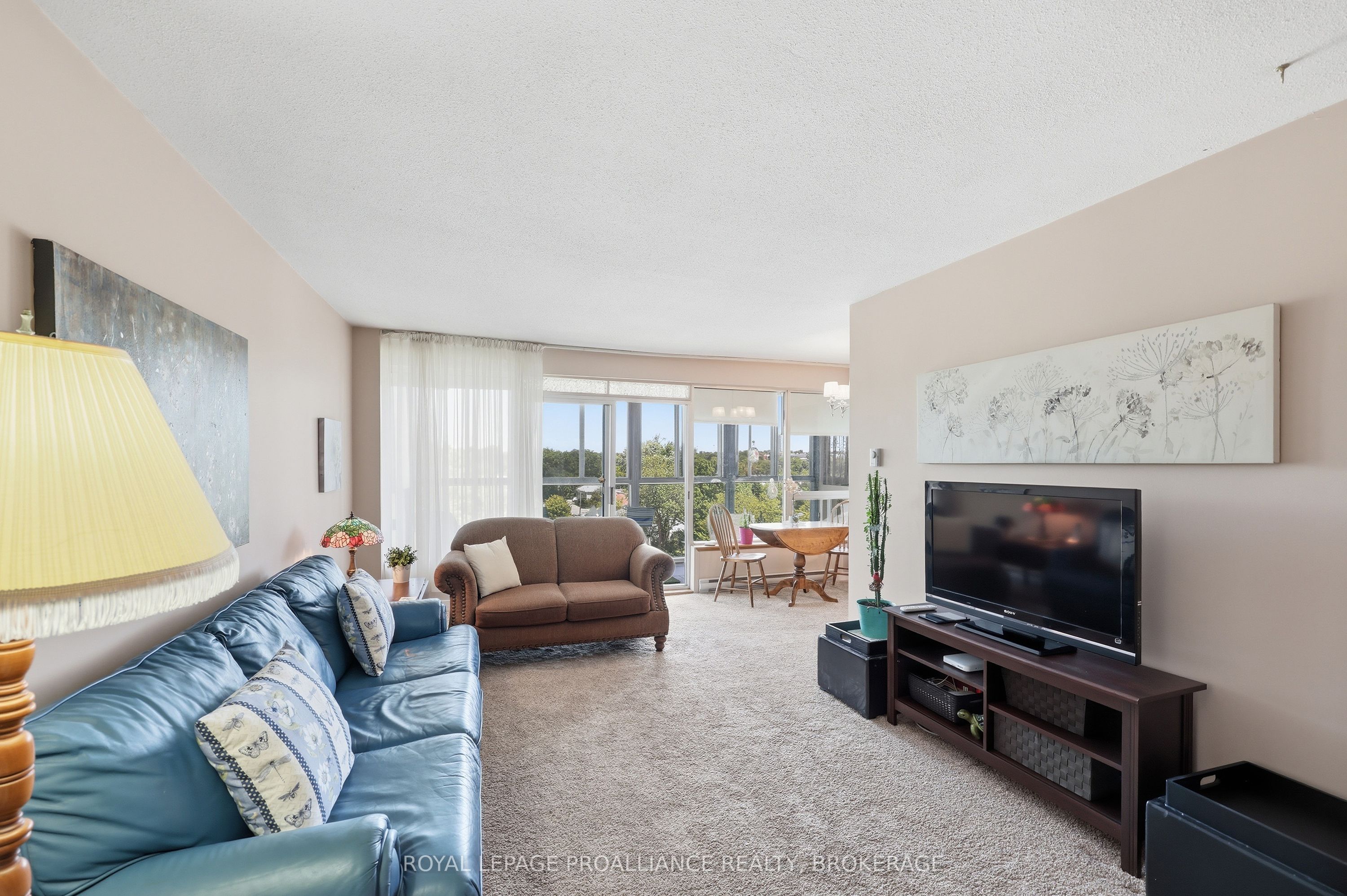 2 Mowat Avenue 806 Property Photo 19
