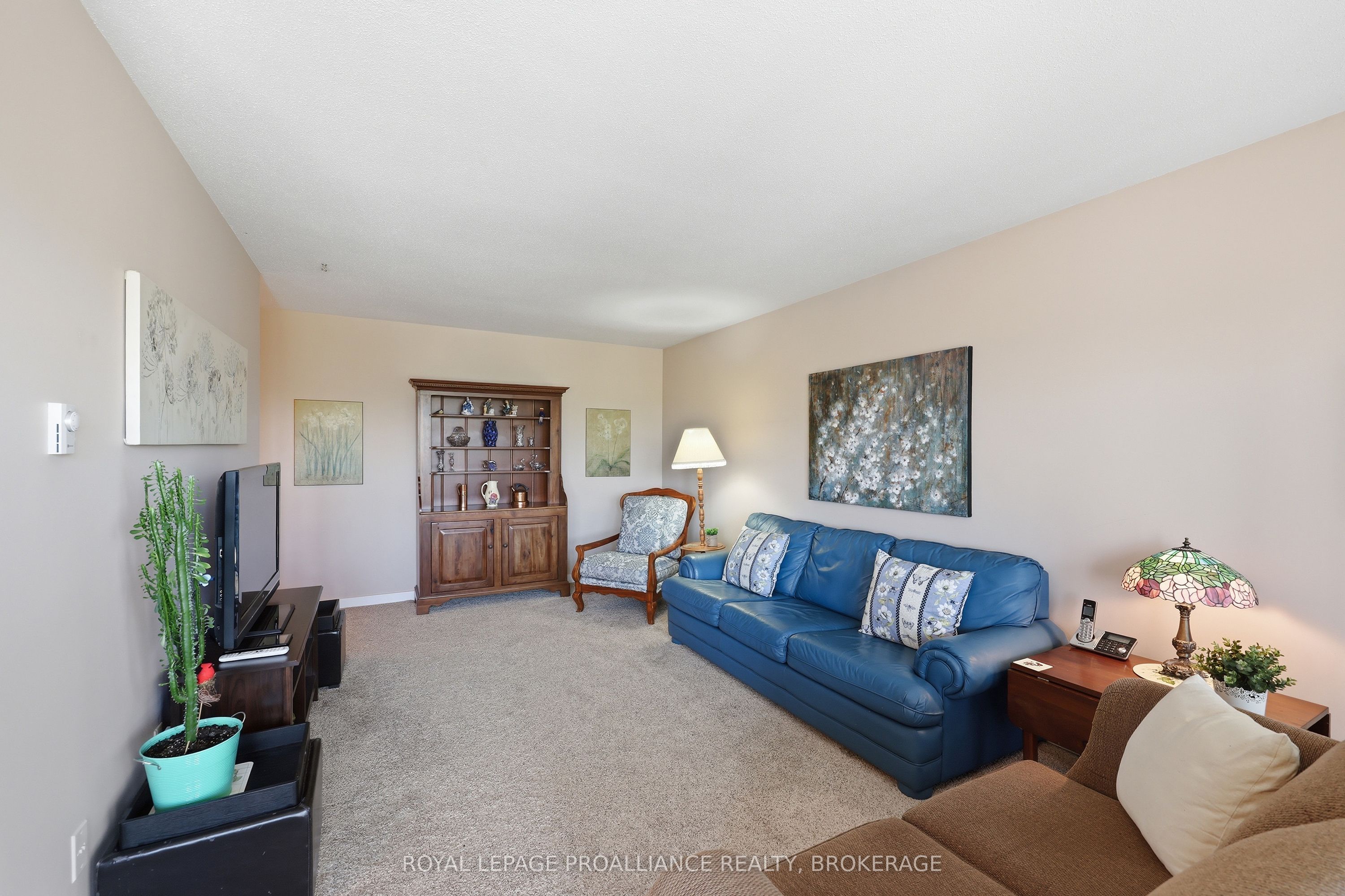 2 Mowat Avenue 806 Property Photo 25