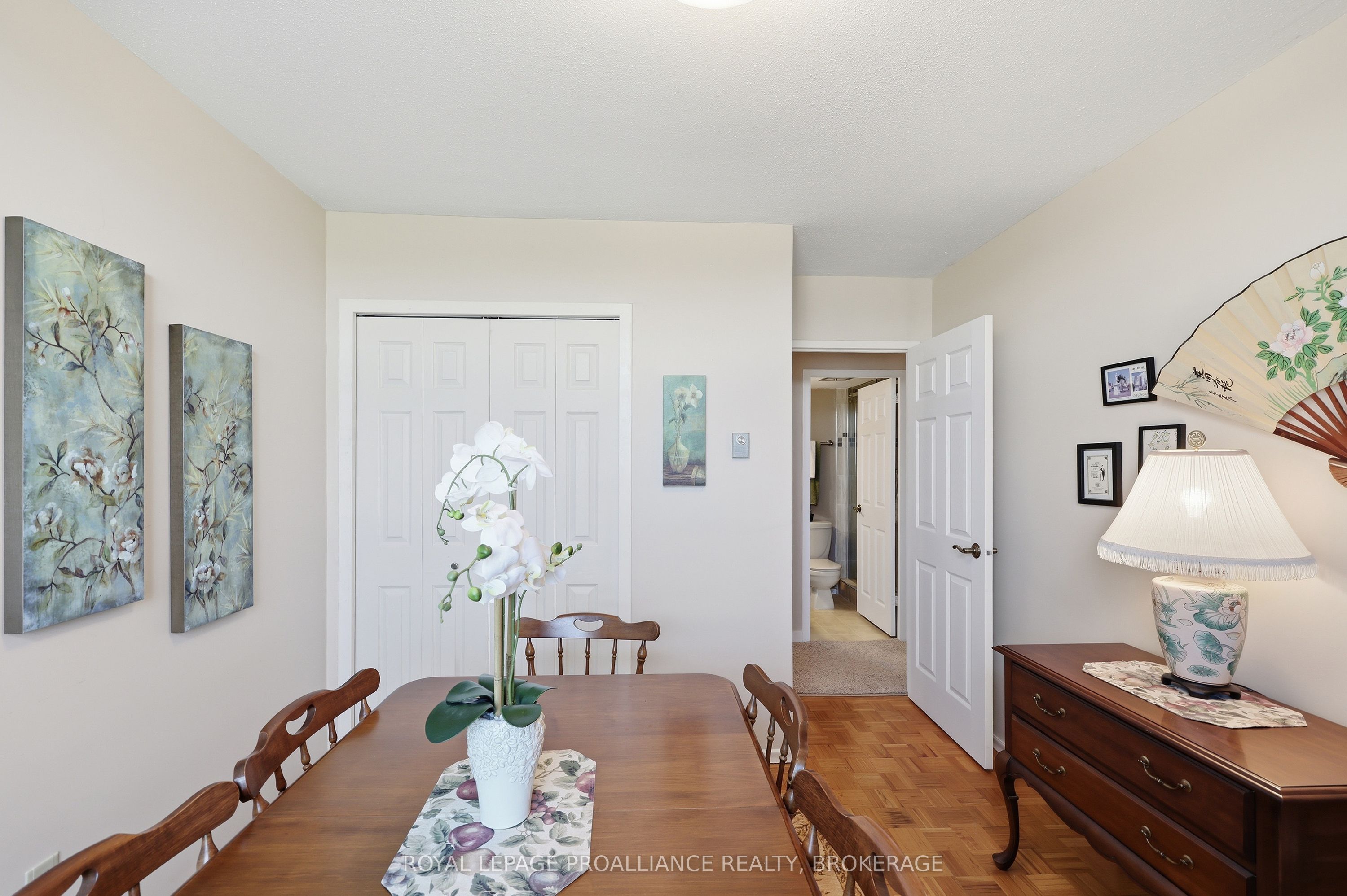 2 Mowat Avenue 806 Property Photo 28