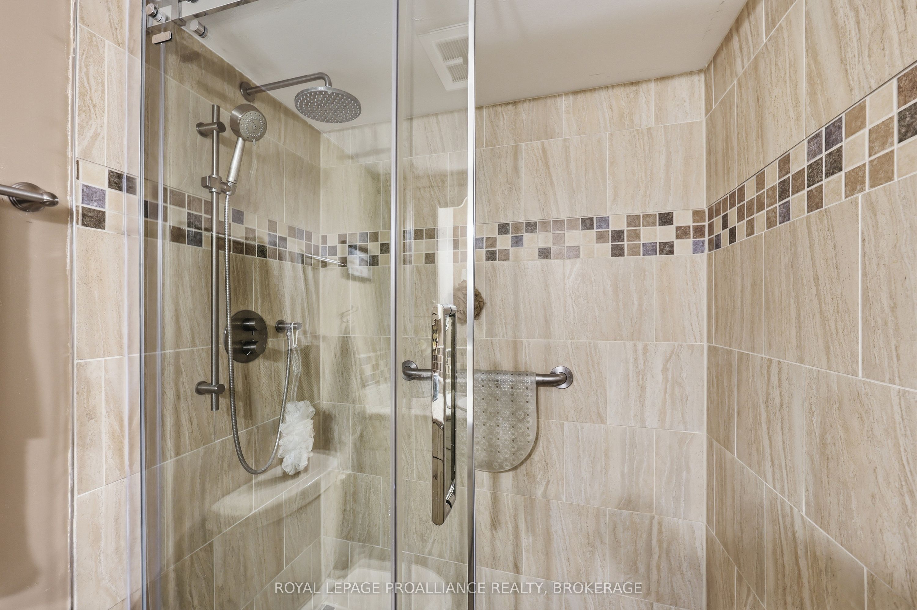 2 Mowat Avenue 806 Property Photo 31