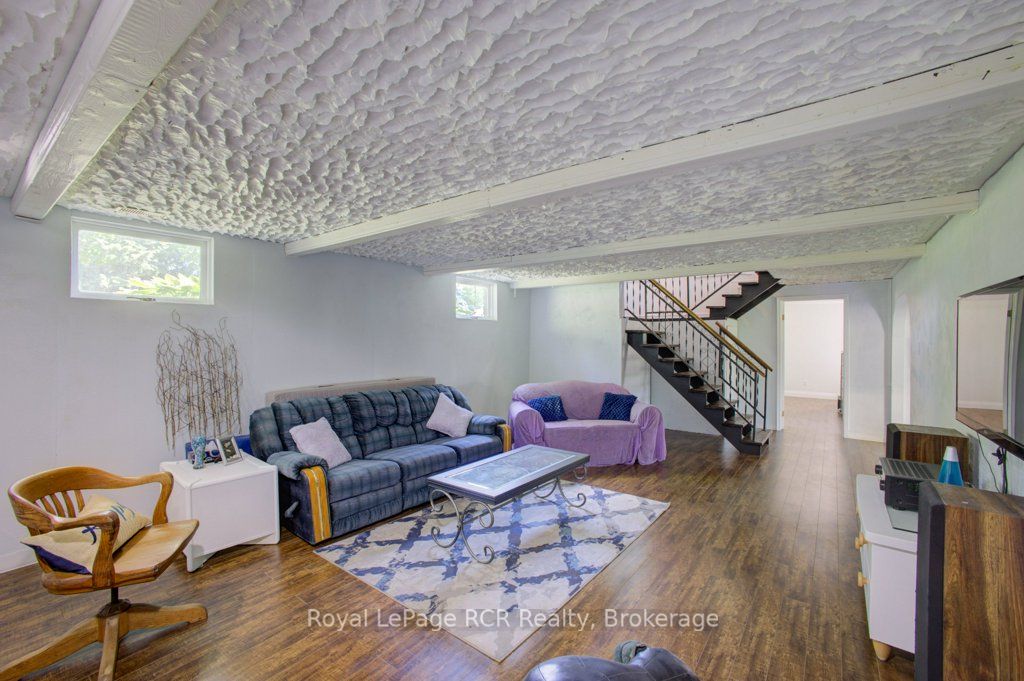 15 Booth Street E Property Photo 27