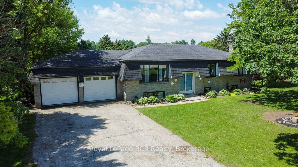 15 Booth Street E Property Photo 41