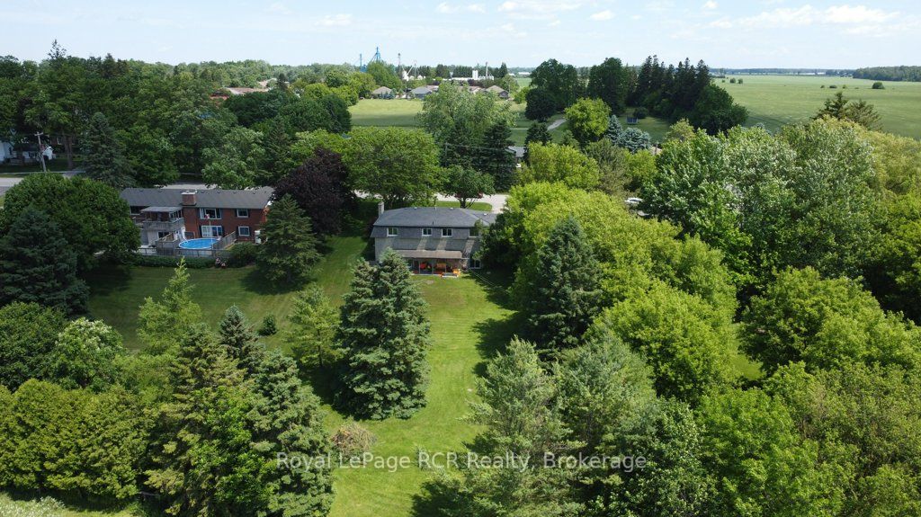 15 Booth Street E Property Photo 45