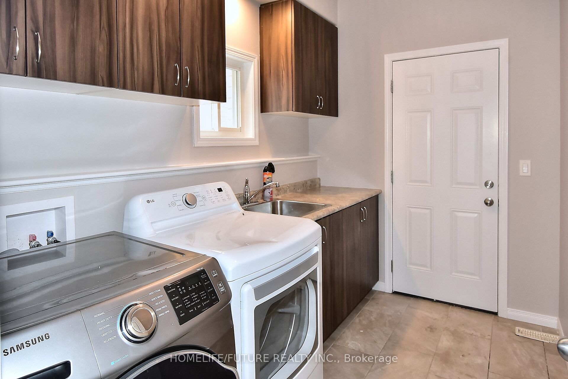 39 Summer Lane Property Photo 19