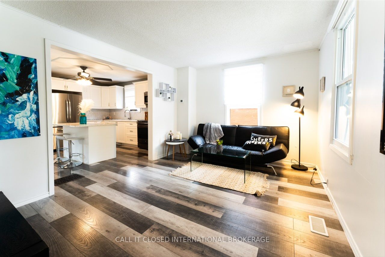326 Smith Street Property Photo 4