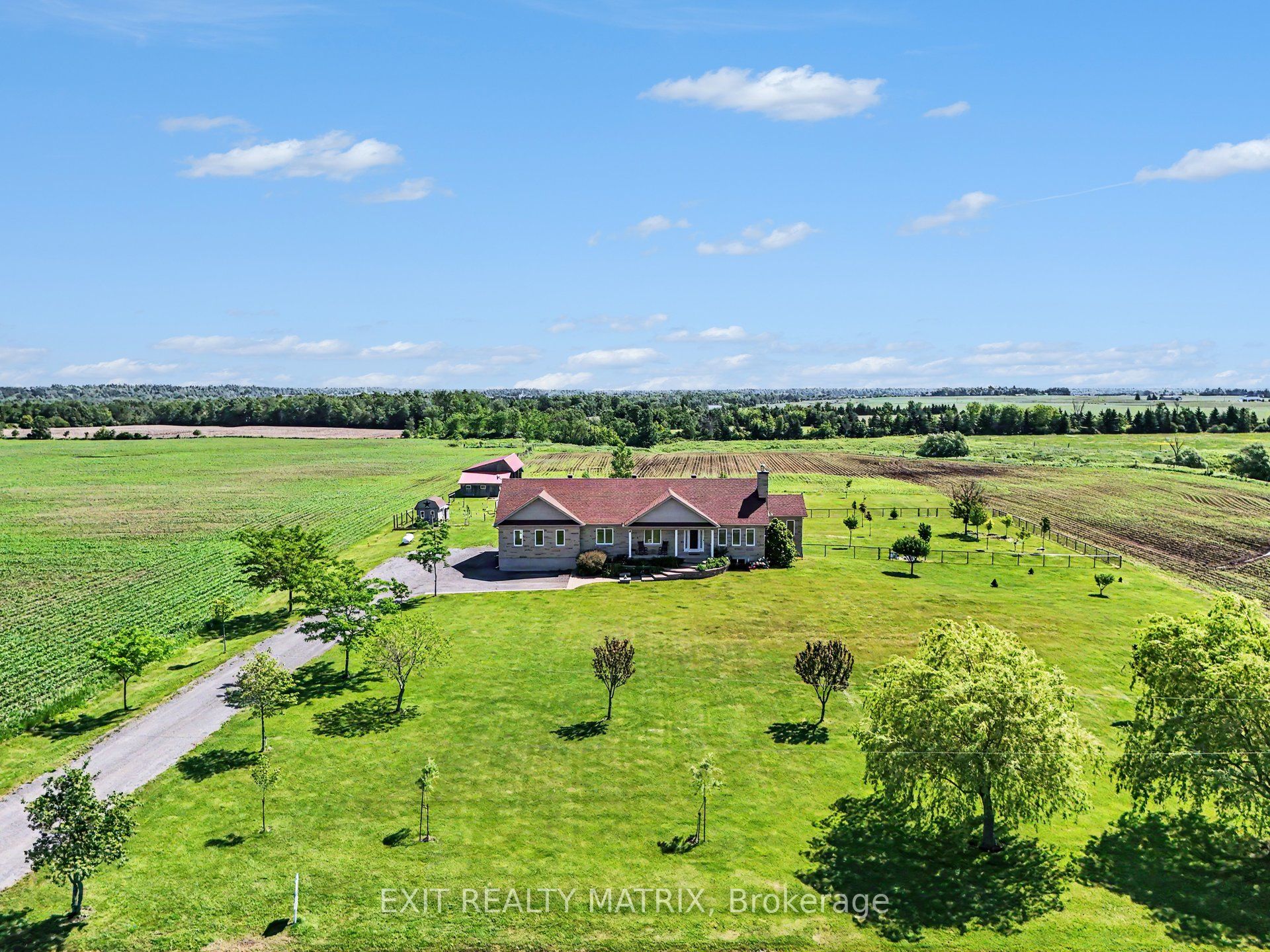 3139 Birchgrove Road Property Photo 1