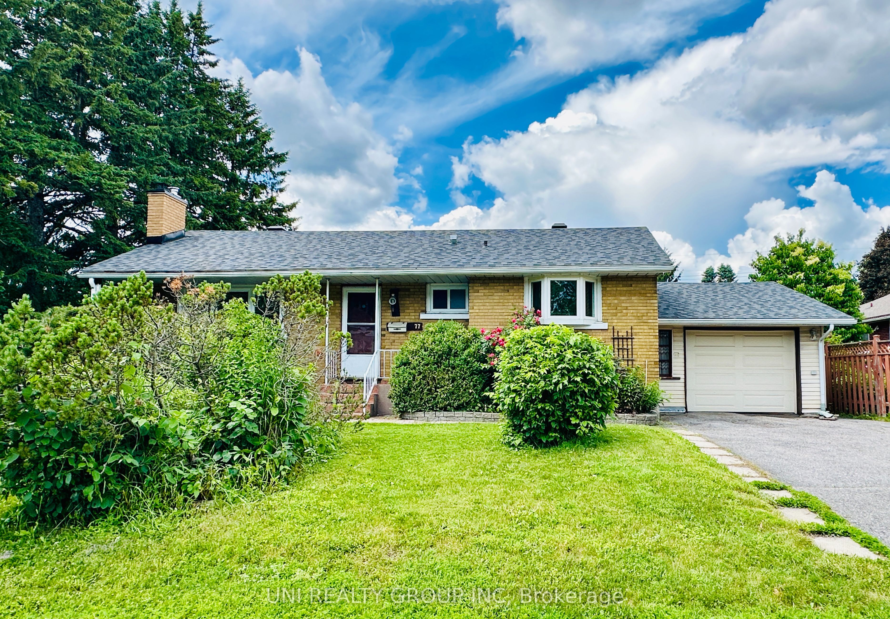 77 Meadowlands Drive Property Photo 1