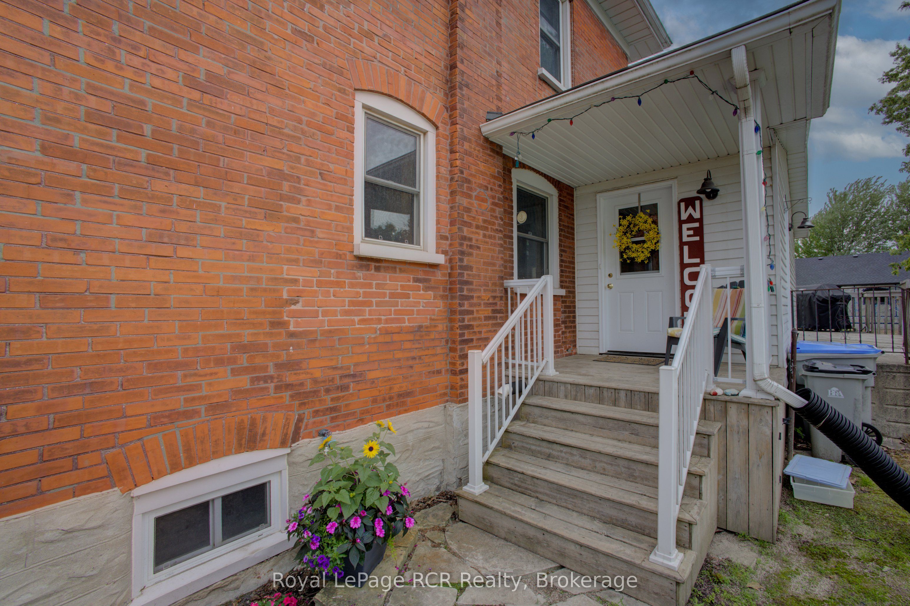 252 Main Street Property Photo 3