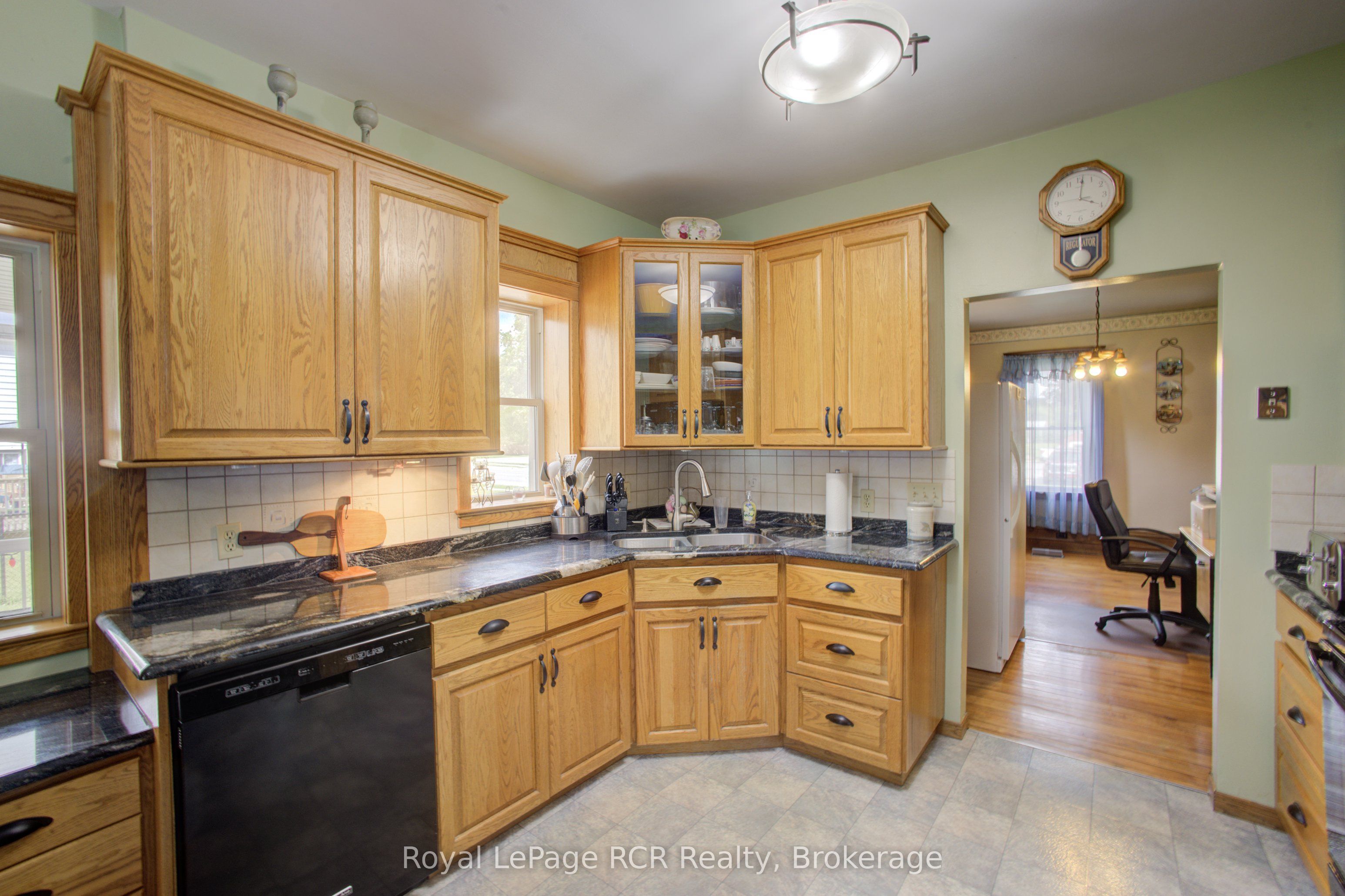 252 Main Street Property Photo 11