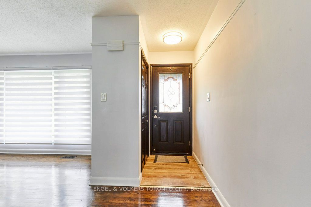 15 Lambert Drive Property Photo 3
