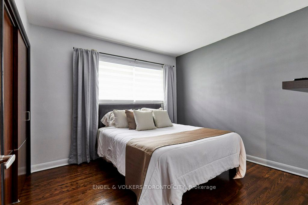 15 Lambert Drive Property Photo 14