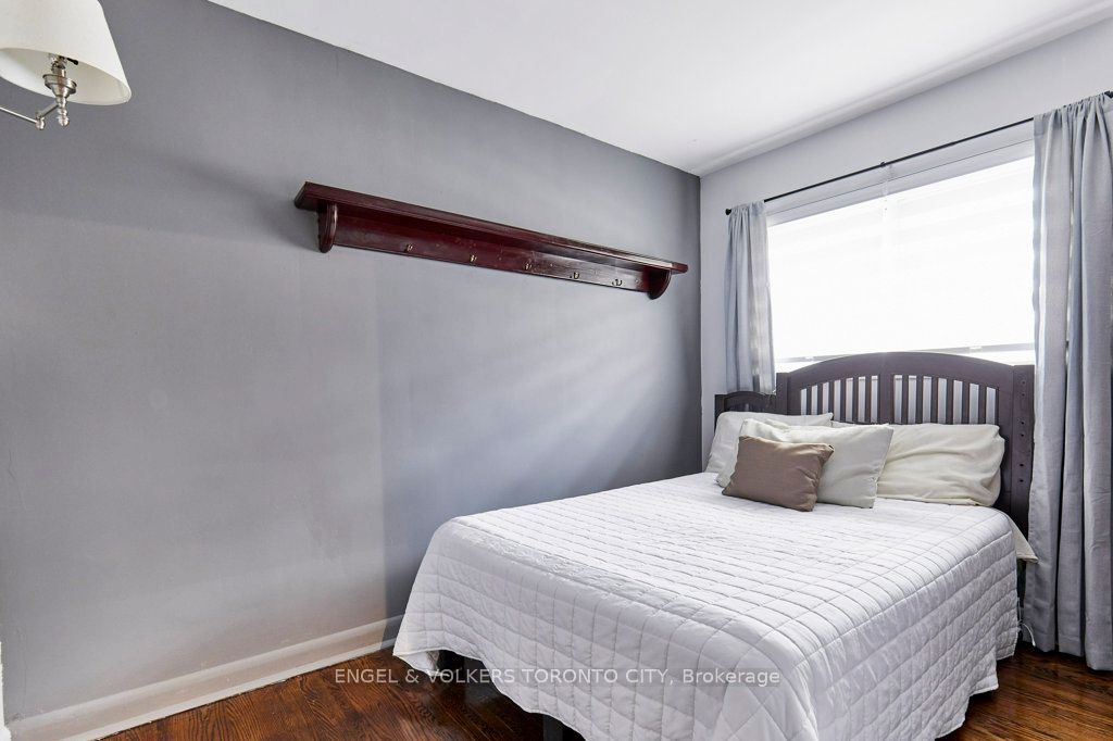 15 Lambert Drive Property Photo 16