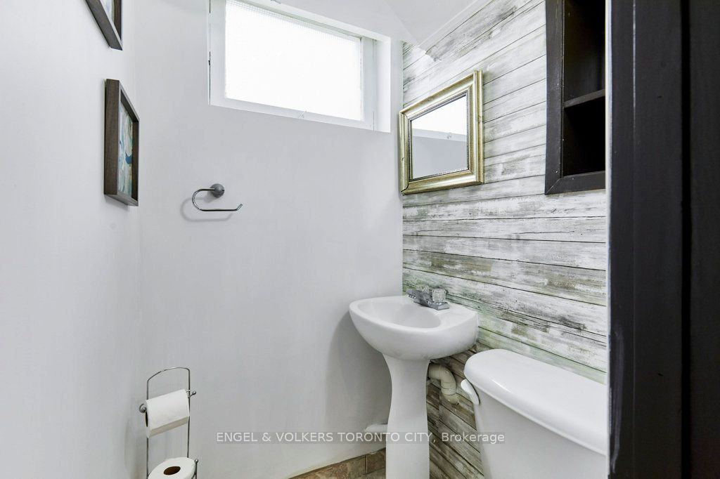 15 Lambert Drive Property Photo 20