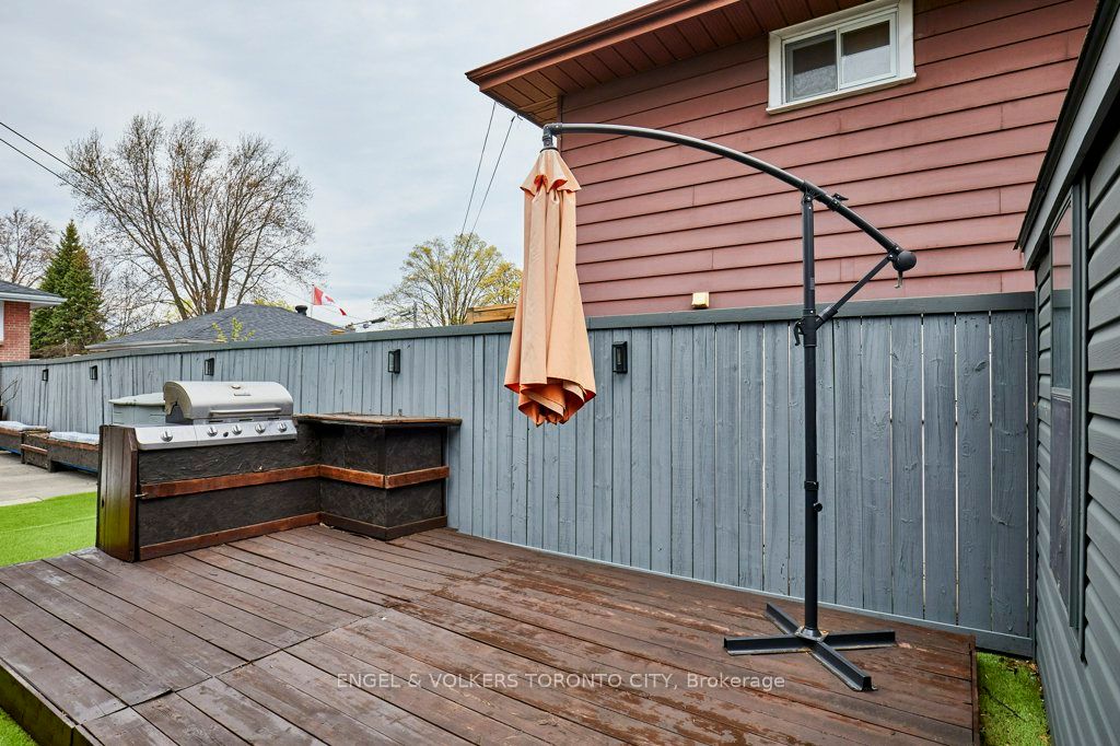 15 Lambert Drive Property Photo 22
