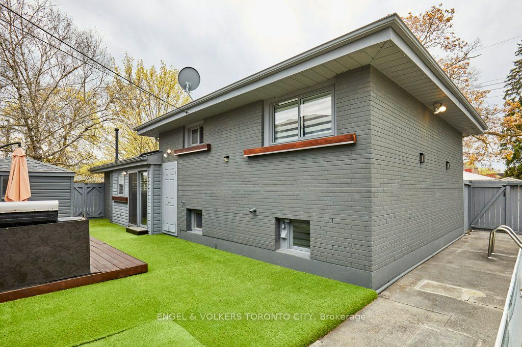 15 Lambert Drive Property Photo 24