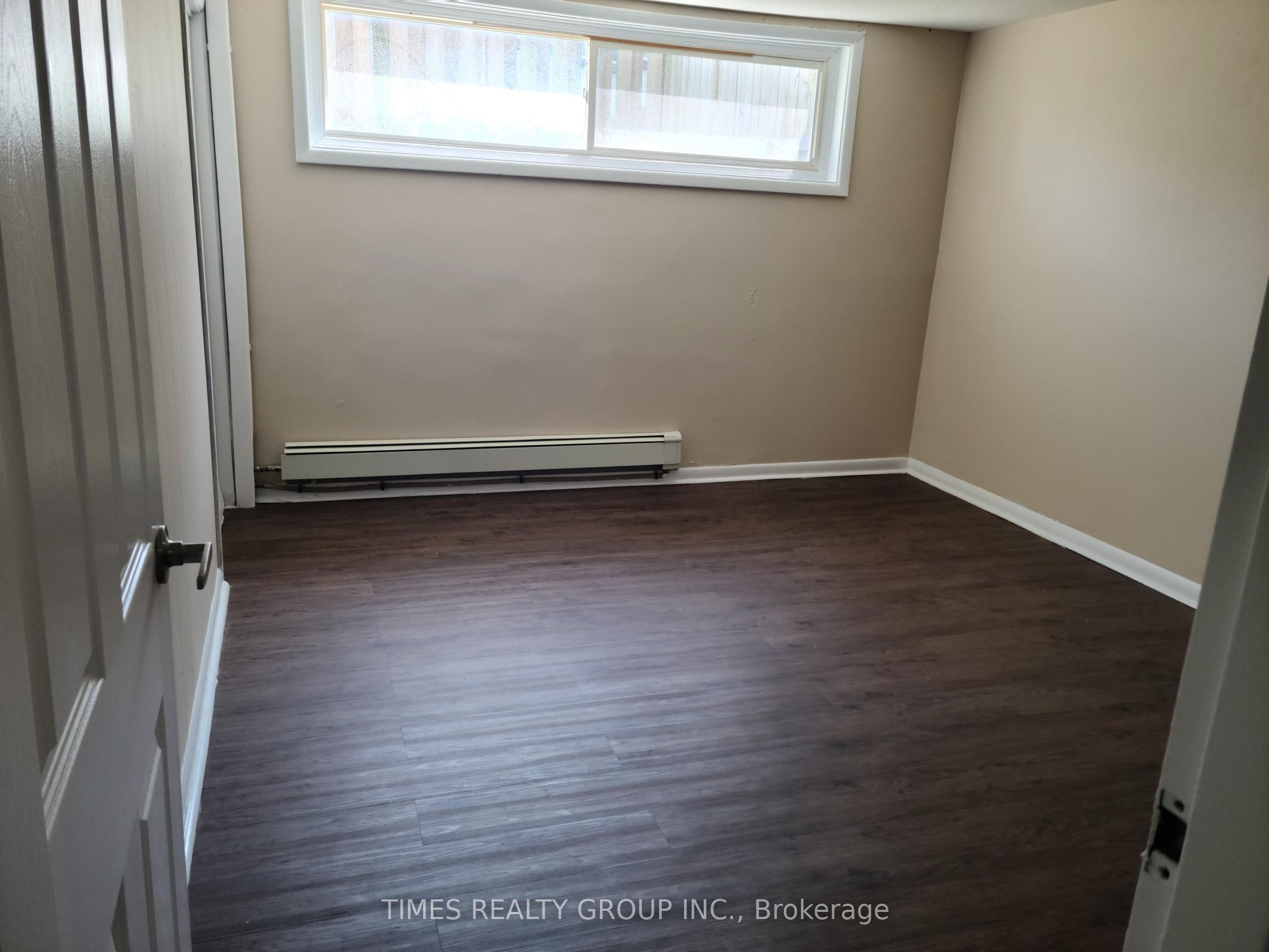 11 Manitou Crescent W #10 Property Photo 6