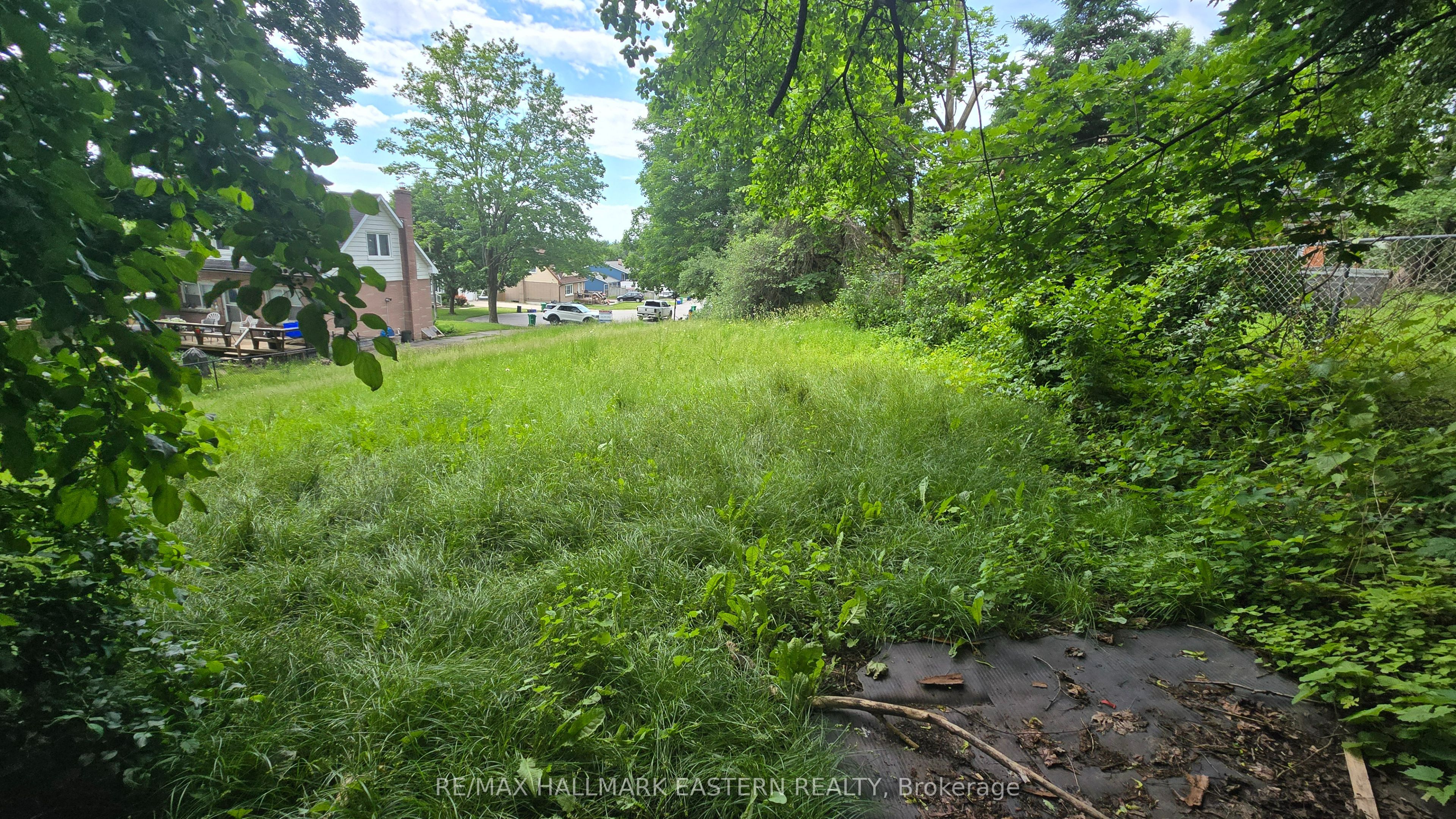33 Greenhill Drive N Property Photo 10