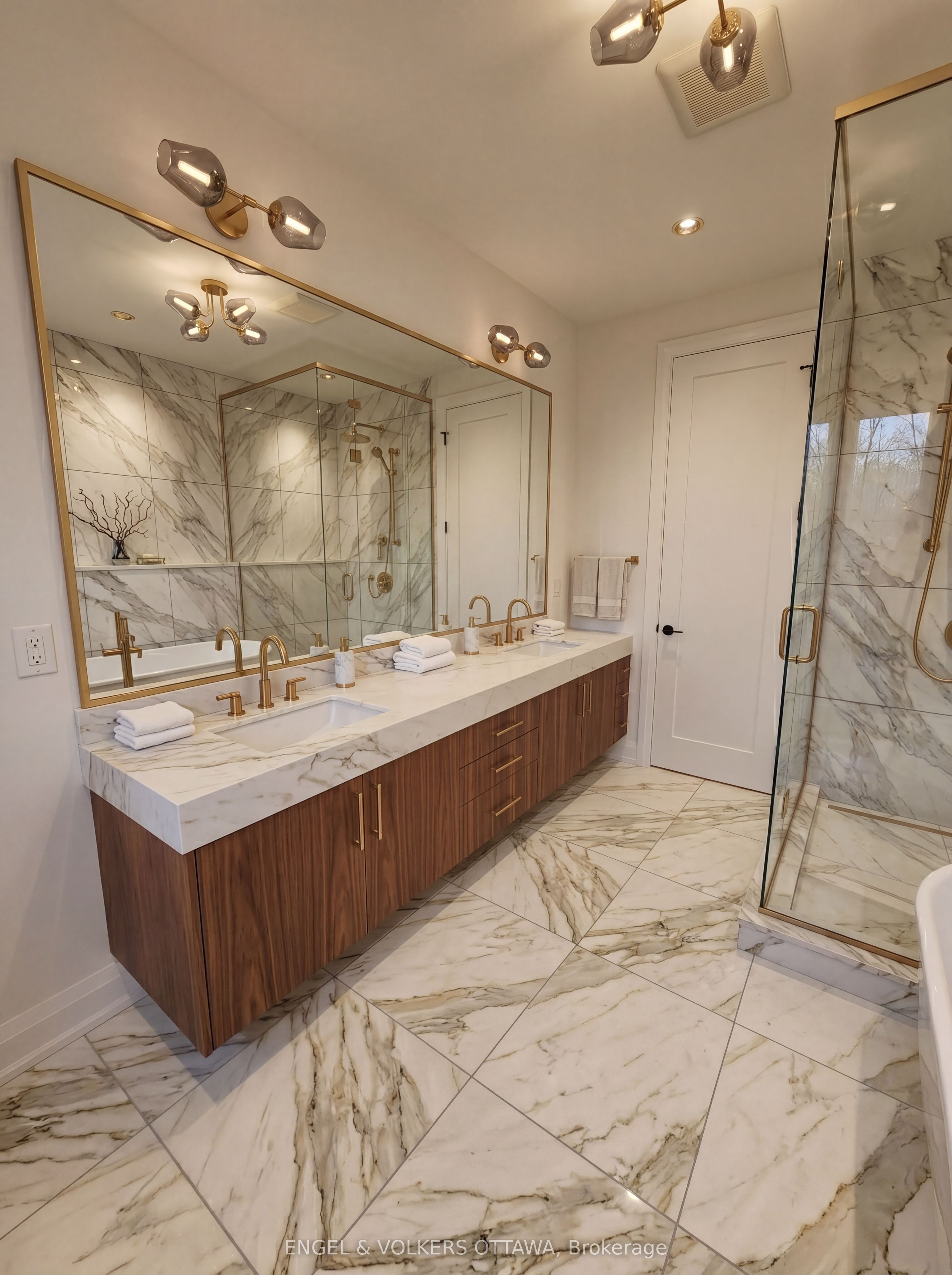 38 Synergy Way Property Photo 17