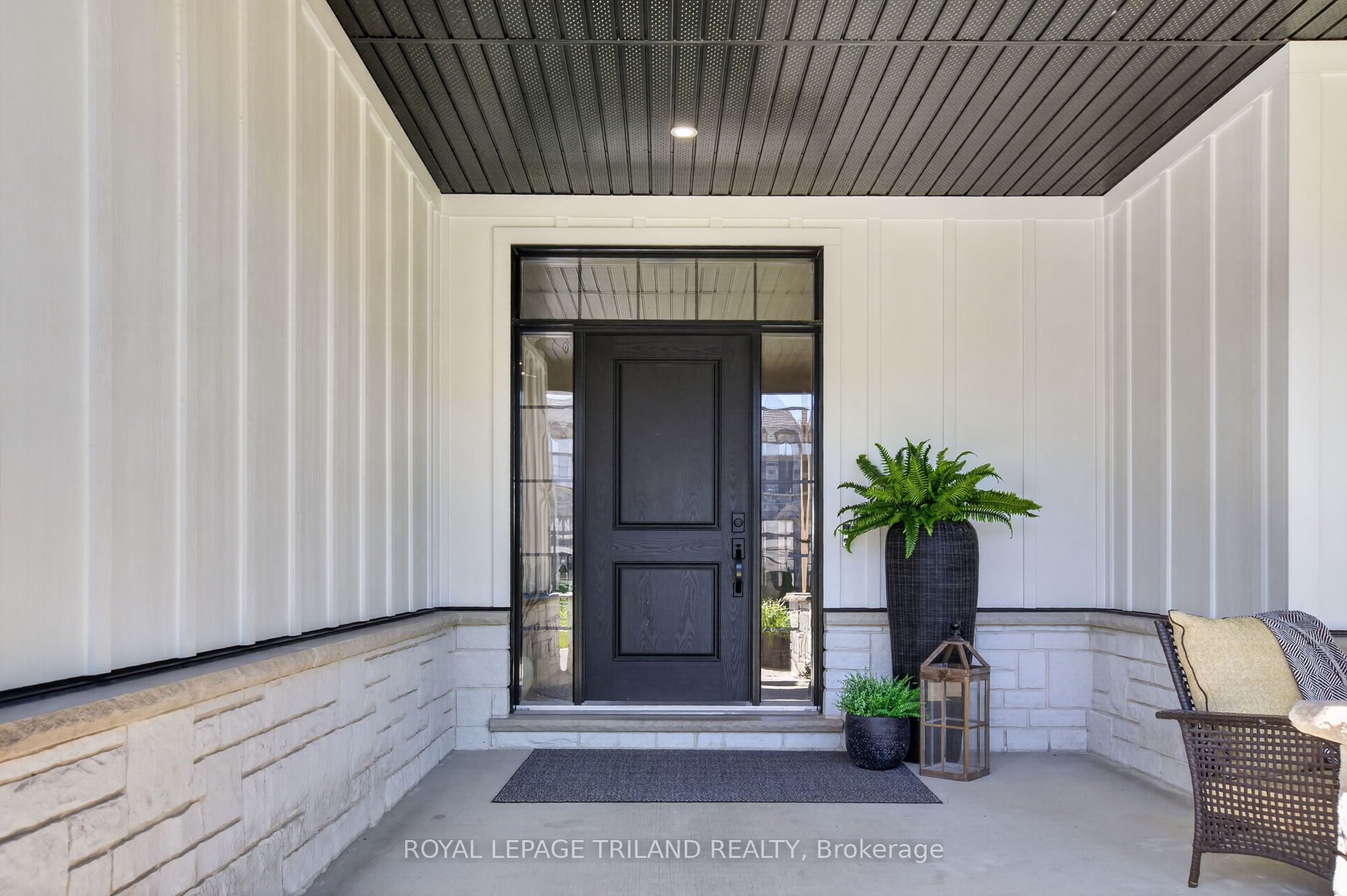 1757 Upper West Avenue Property Photo 3