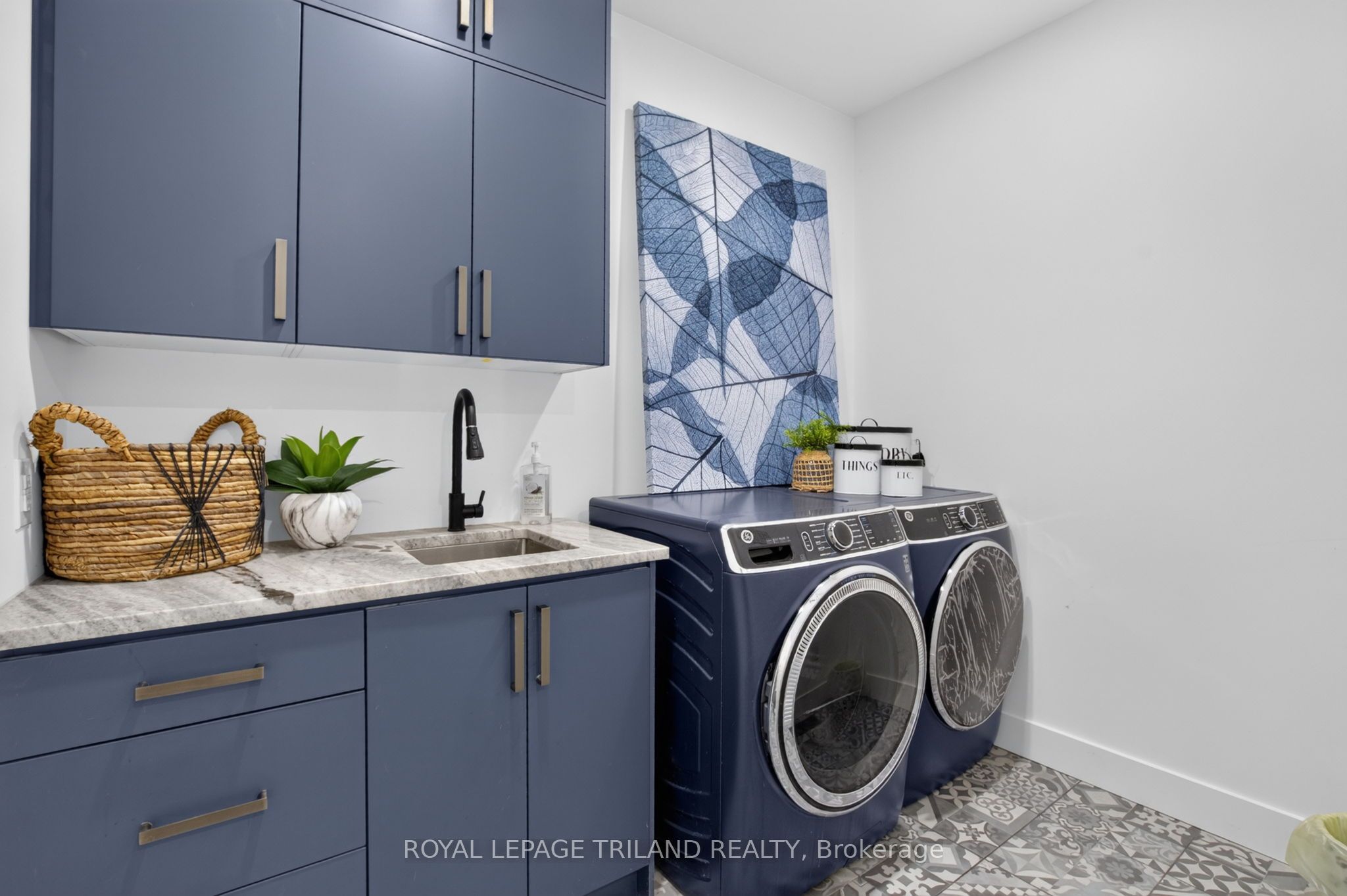 1757 Upper West Avenue Property Photo 12