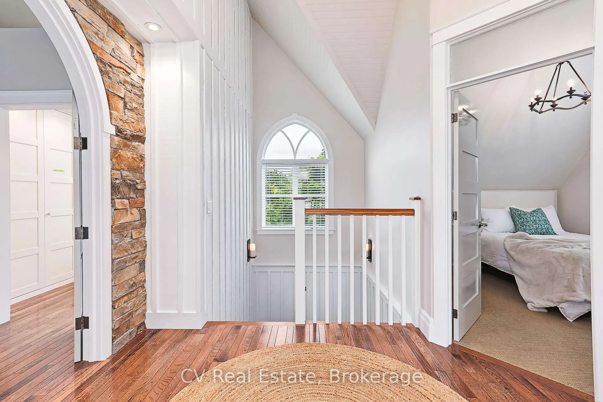 141 Snowbridge Way Property Photo 21