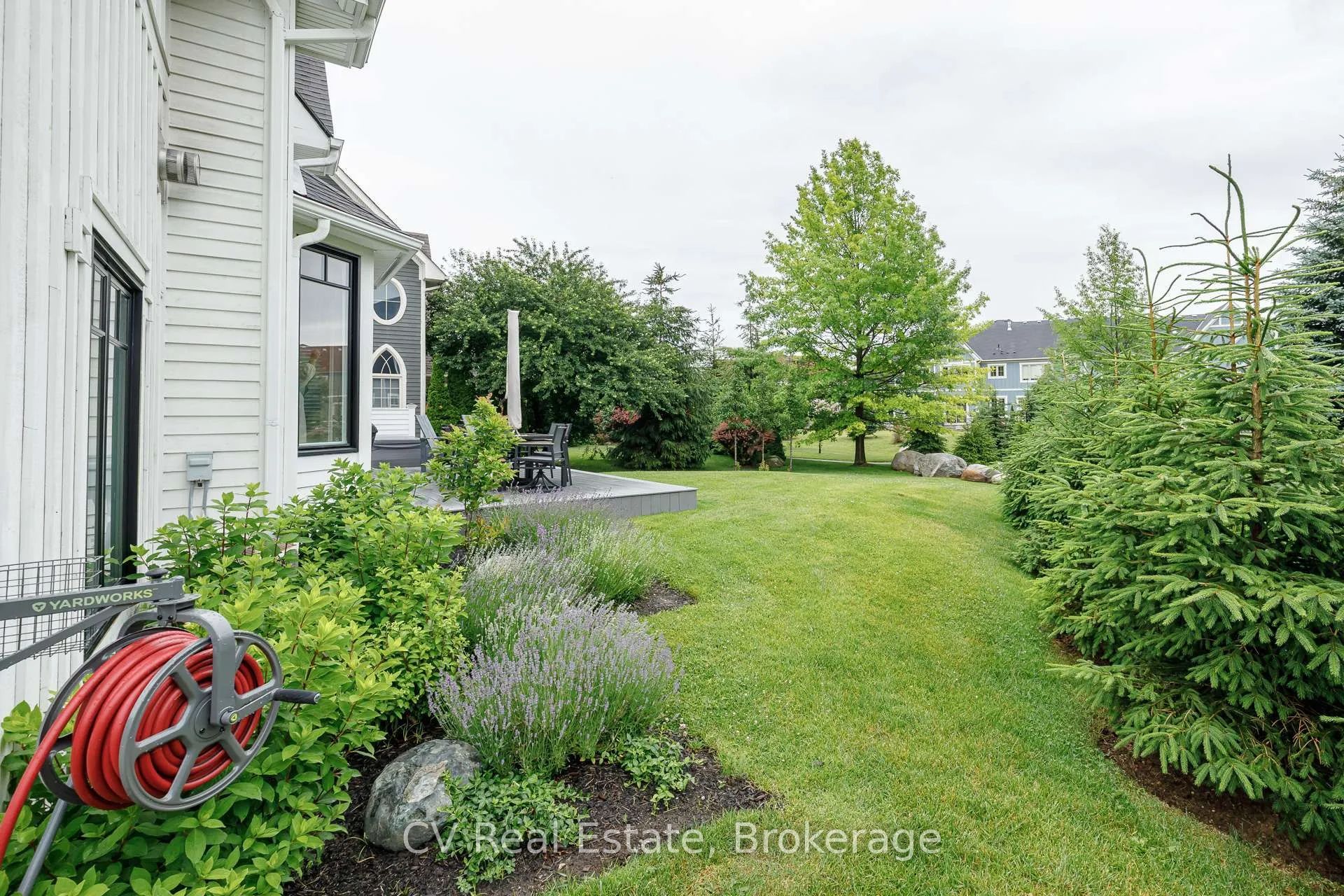 141 Snowbridge Way Property Photo 45