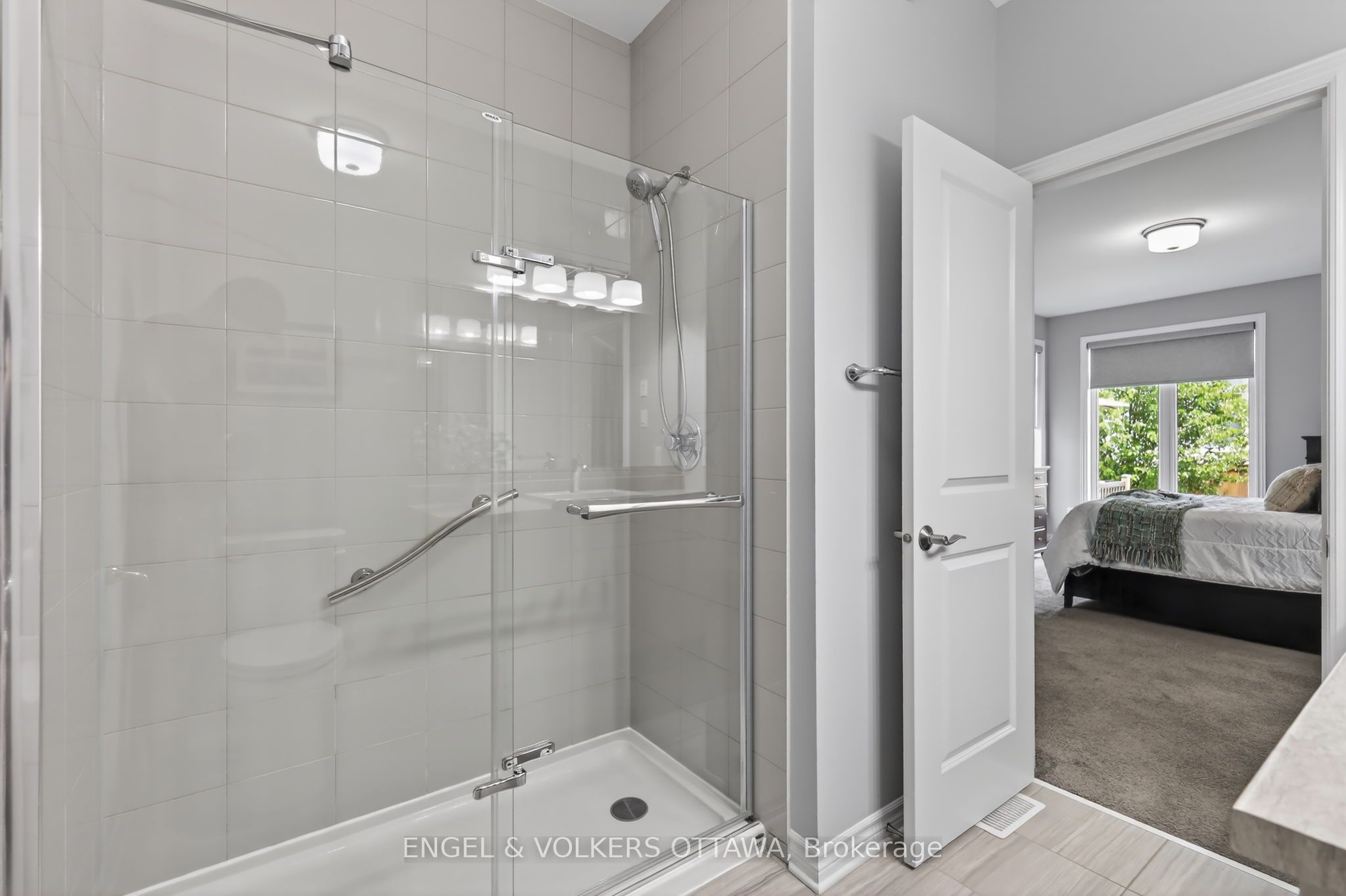 871 Tewin Circle Property Photo 16