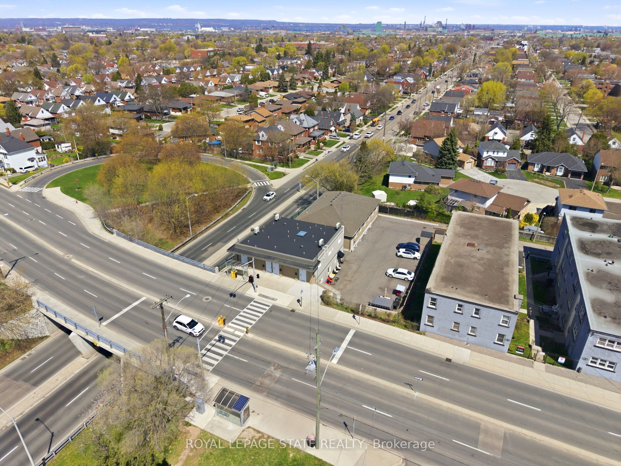 1745 King Street E Property Photo 10