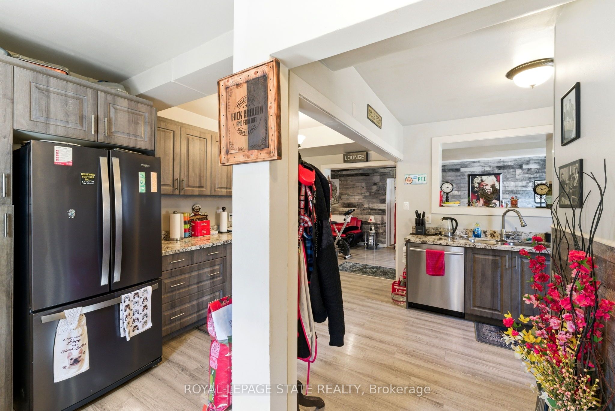 1745 King Street E Property Photo 20