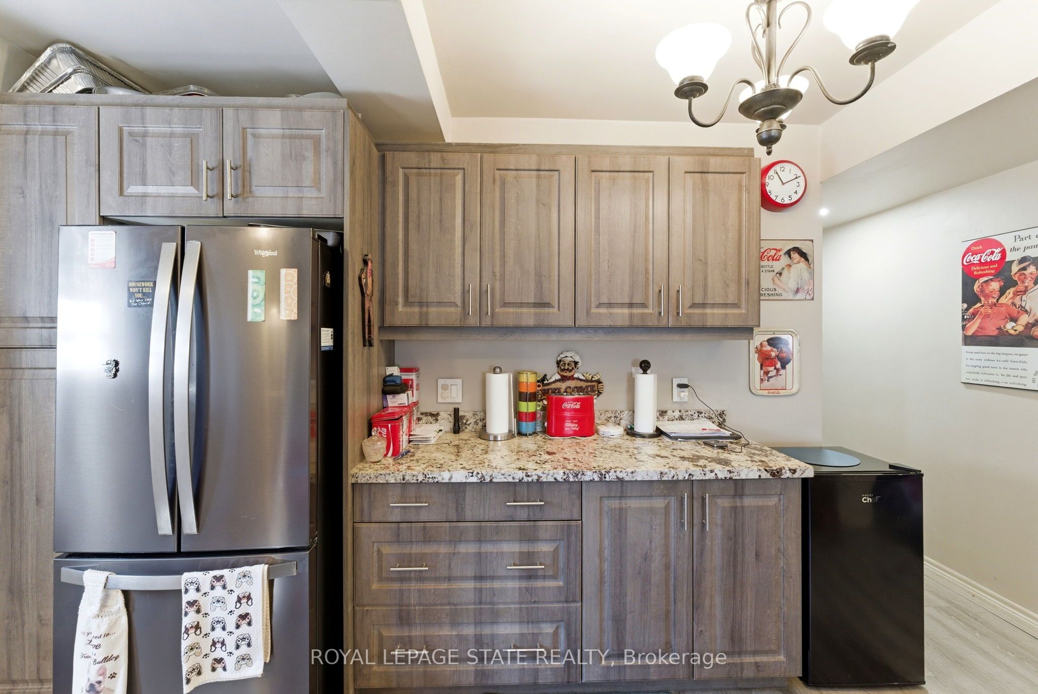 1745 King Street E Property Photo 22