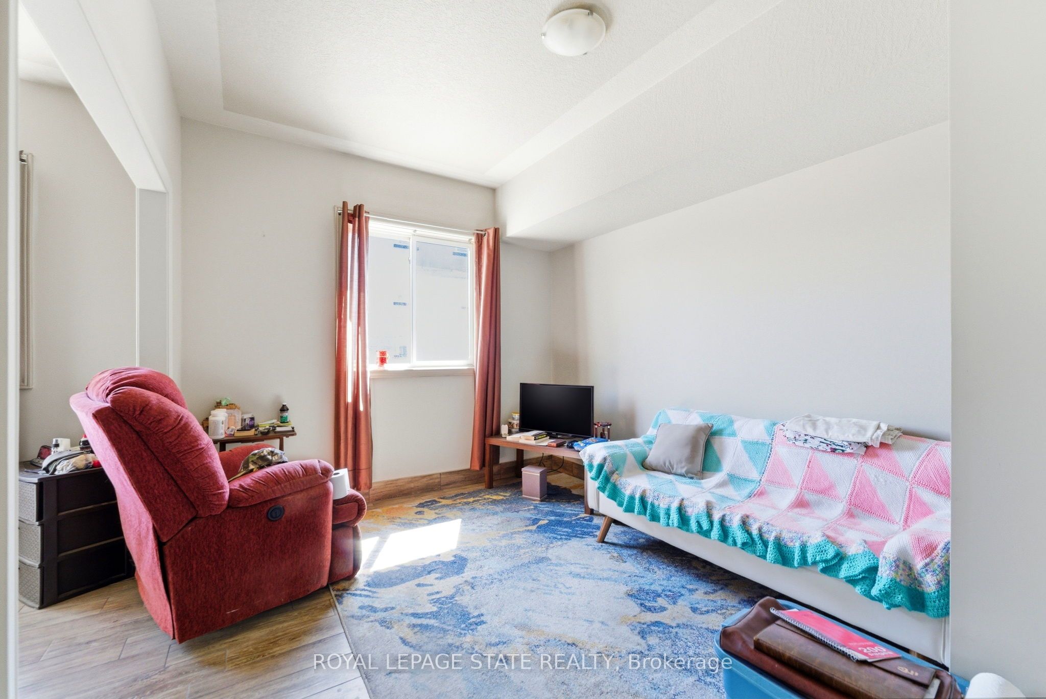 1745 King Street E Property Photo 25