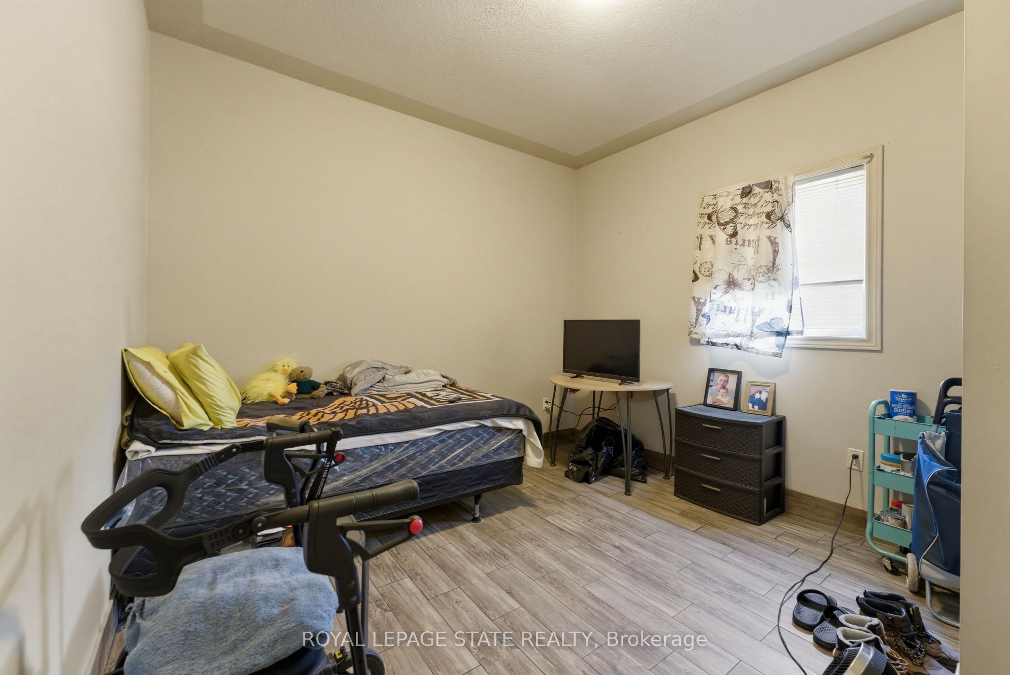 1745 King Street E Property Photo 32