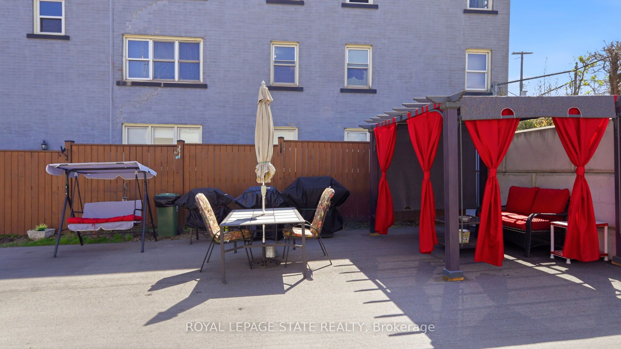 1745 King Street E Property Photo 48