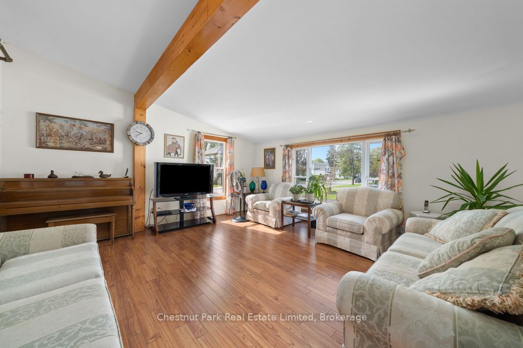71 Queen Street Property Photo 14