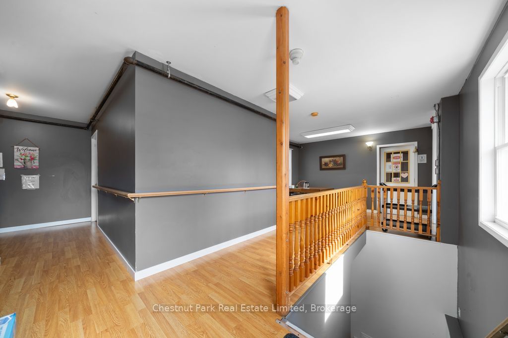 71 Queen Street Property Photo 35