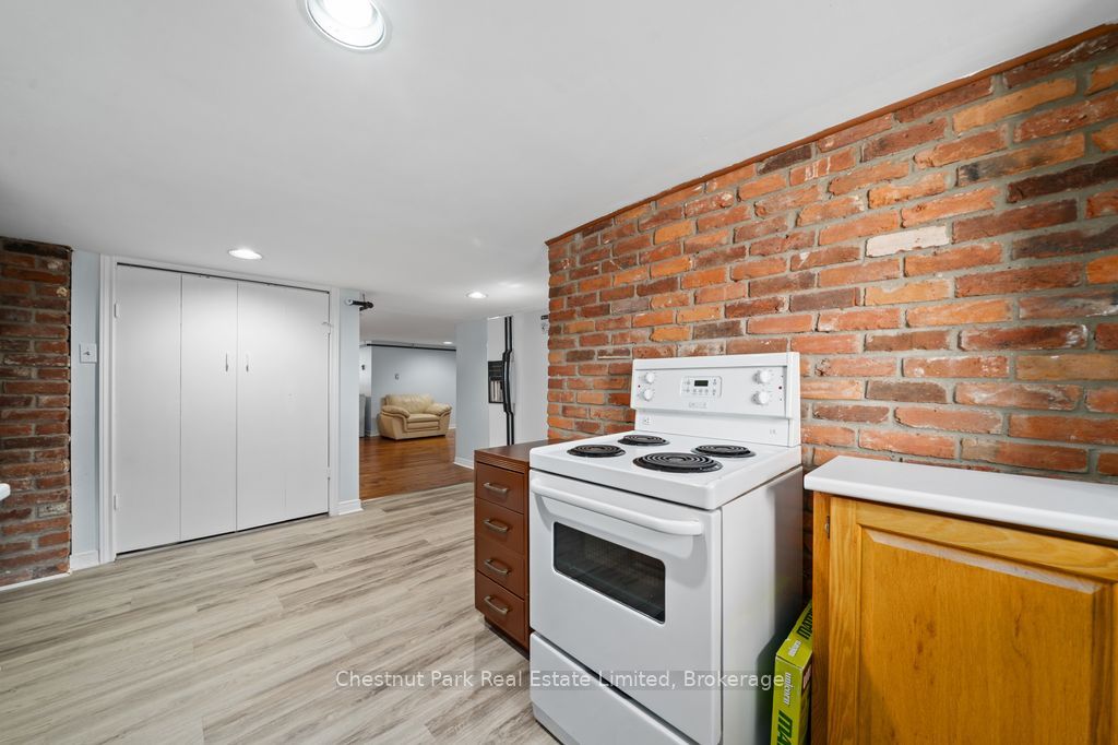 71 Queen Street Property Photo 43