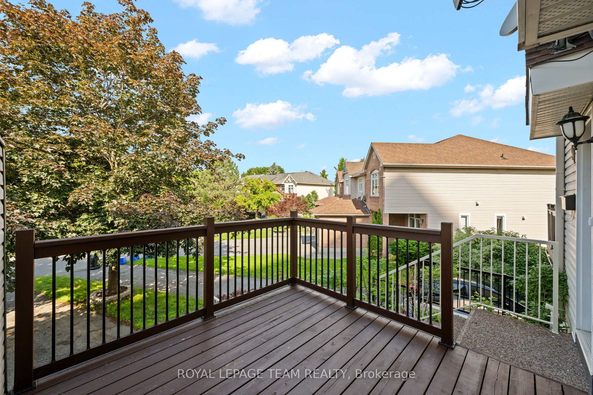91 Thornbury Crescent Property Photo 3