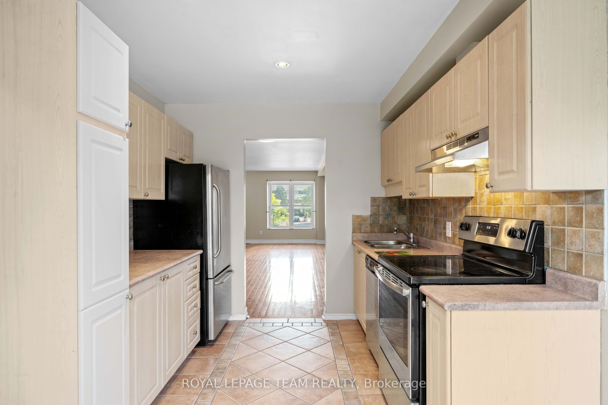 91 Thornbury Crescent Property Photo 8