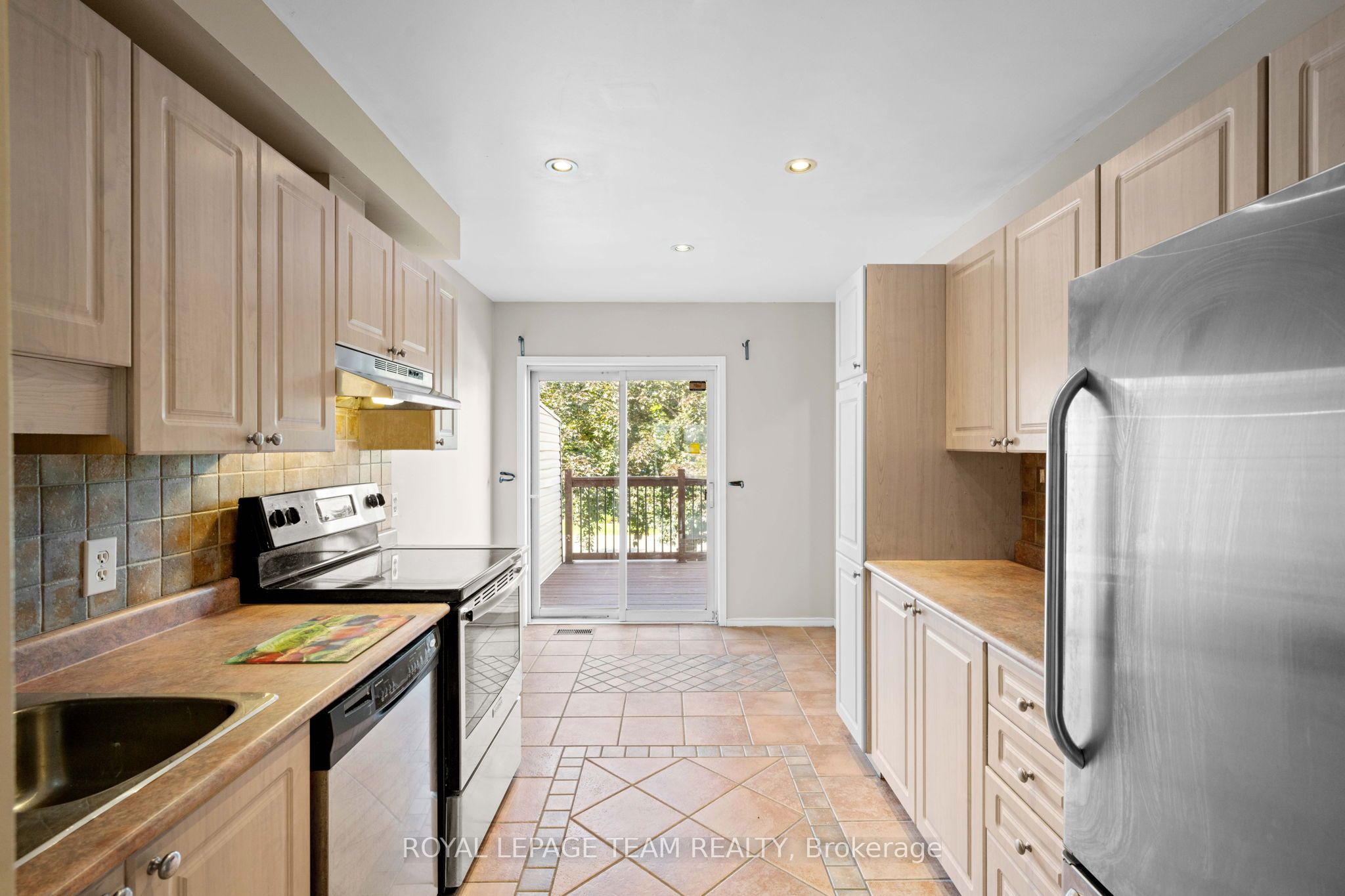 91 Thornbury Crescent Property Photo 10