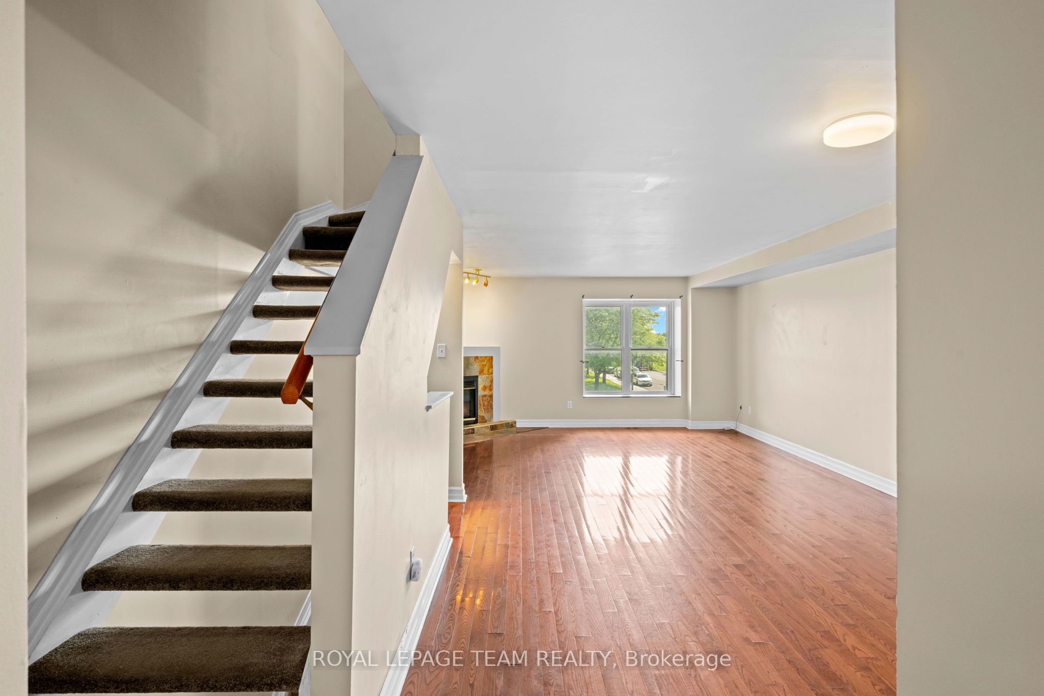 91 Thornbury Crescent Property Photo 19