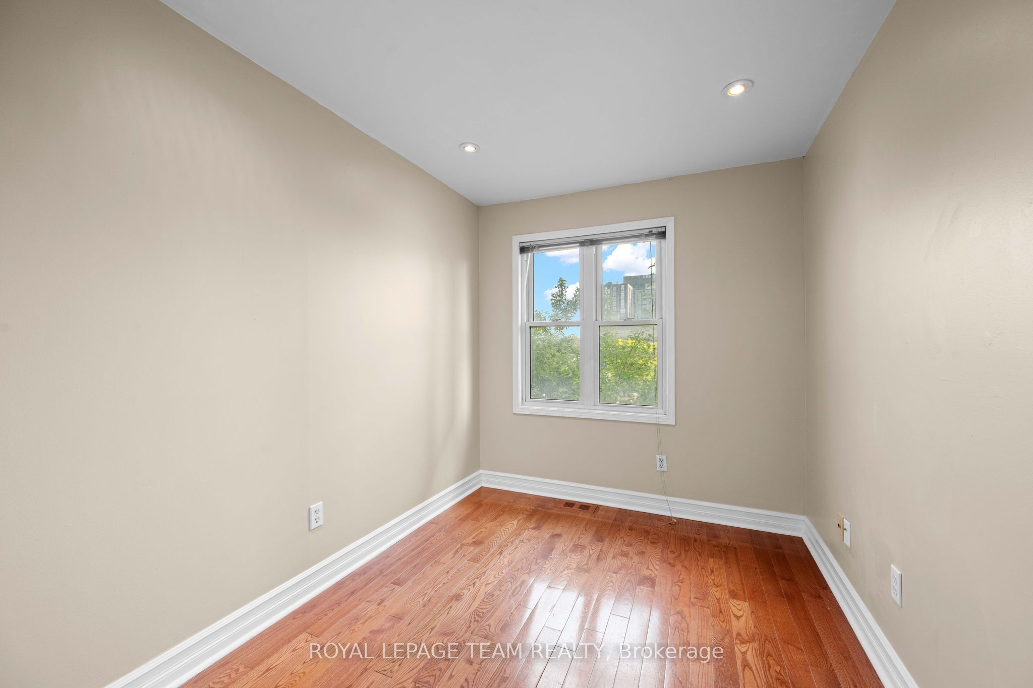 91 Thornbury Crescent Property Photo 22