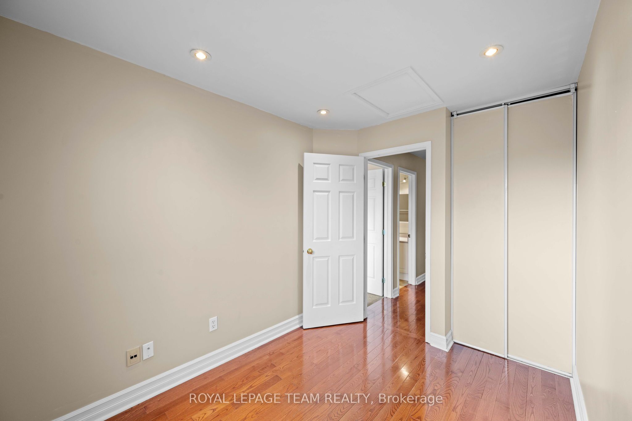 91 Thornbury Crescent Property Photo 23