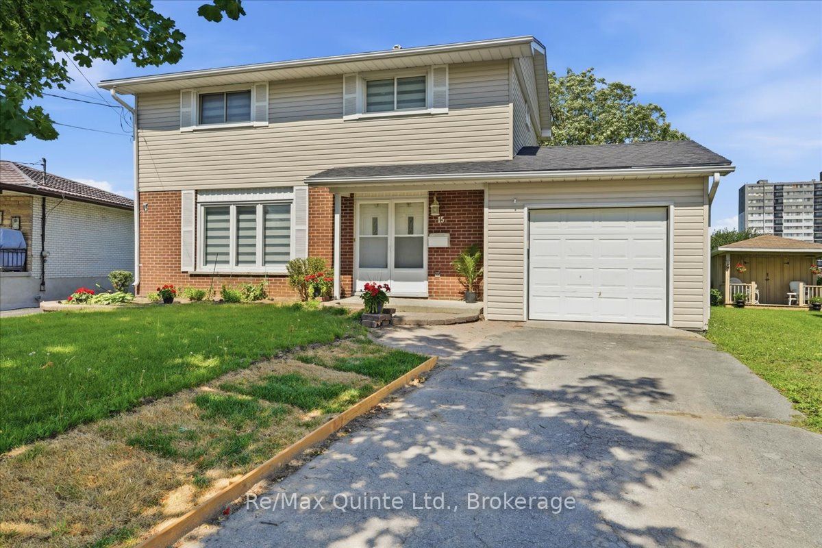 15 Robertson Lane Property Photo 2