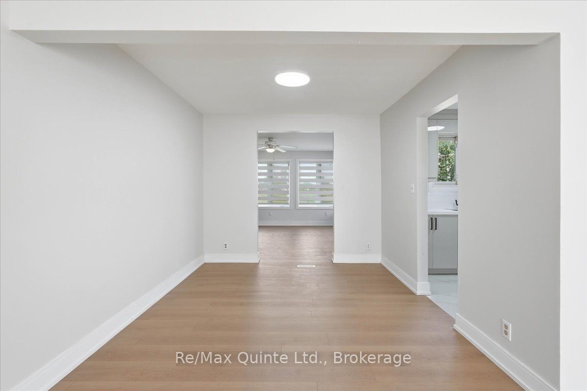 15 Robertson Lane Property Photo 7