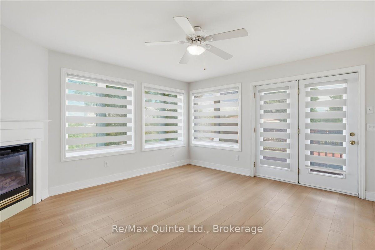 15 Robertson Lane Property Photo 10