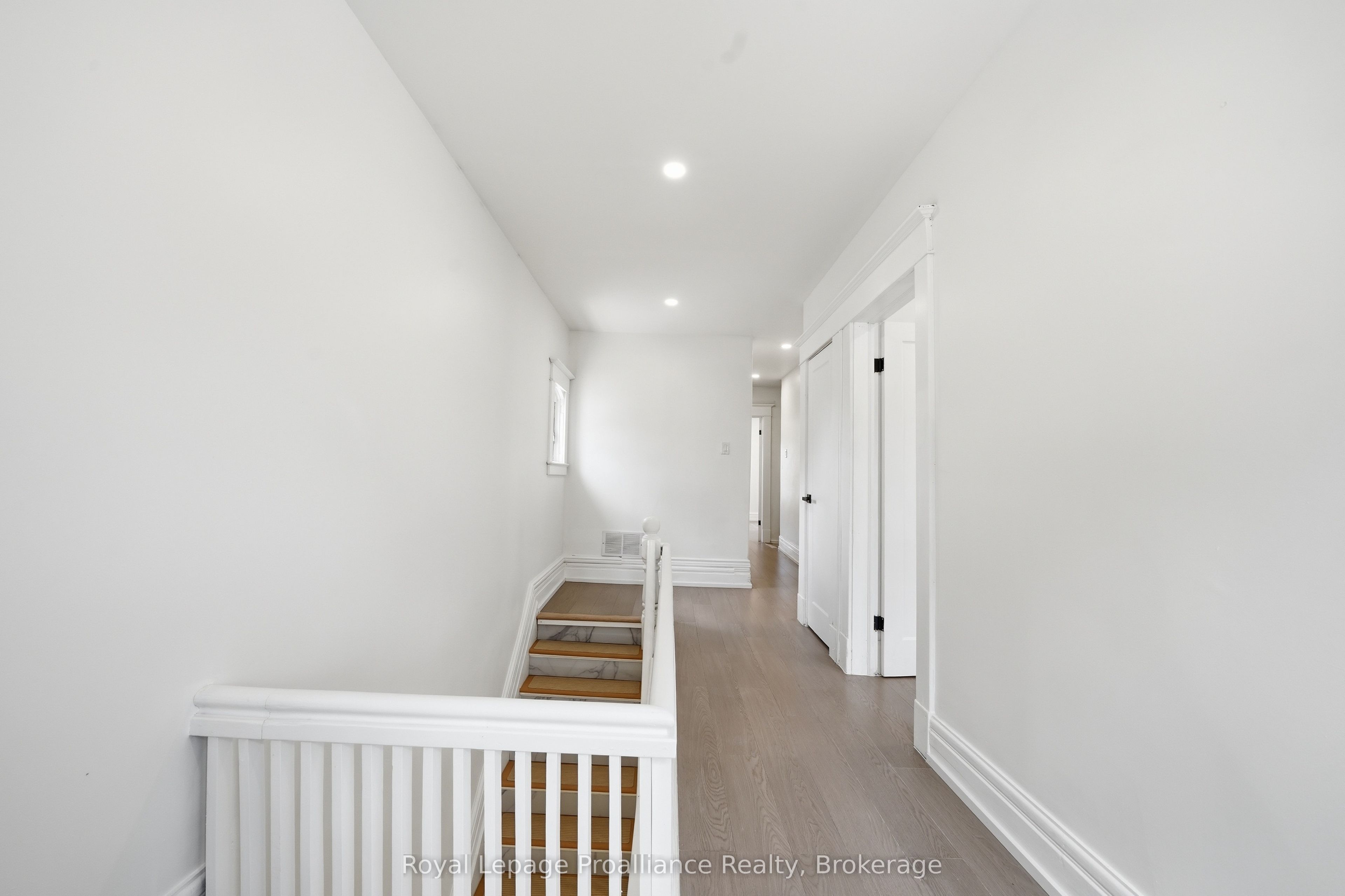 79 Bridge Street W Property Photo 19